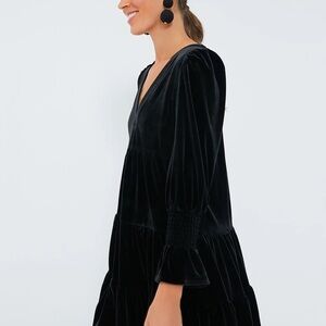 Pomander Place Black Long Sleeve Dress